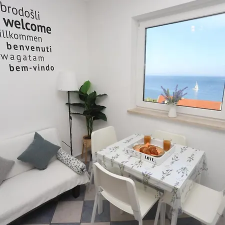 Apartment Relaxing Sea View, *