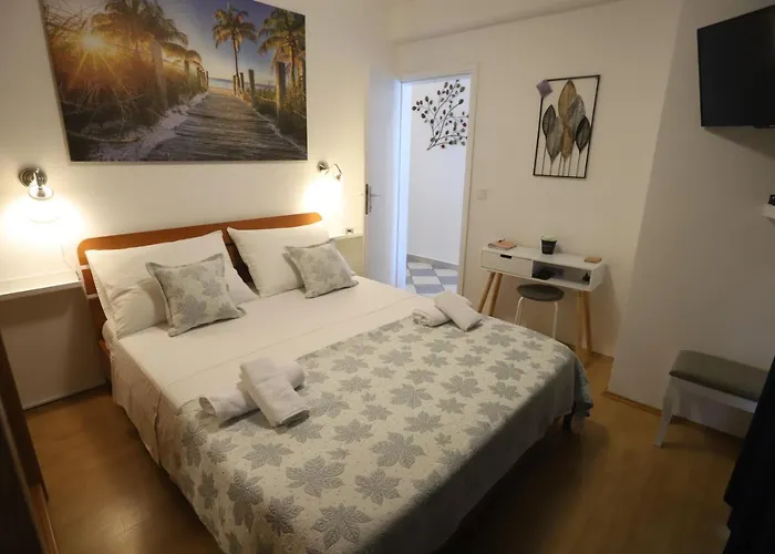 Relaxing Sea View, *