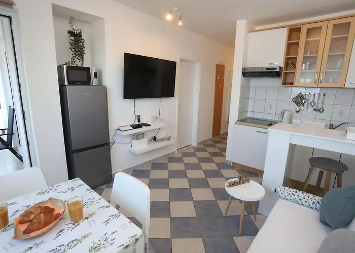 Relaxing Sea View, 奥库格哥恩基