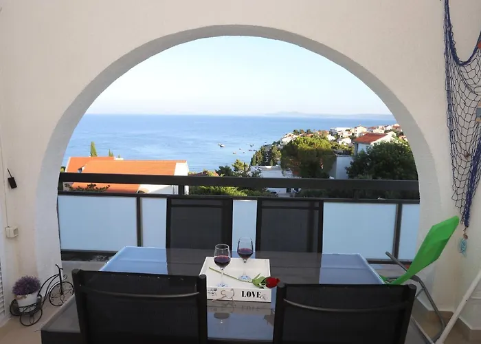 Relaxing Sea View, *